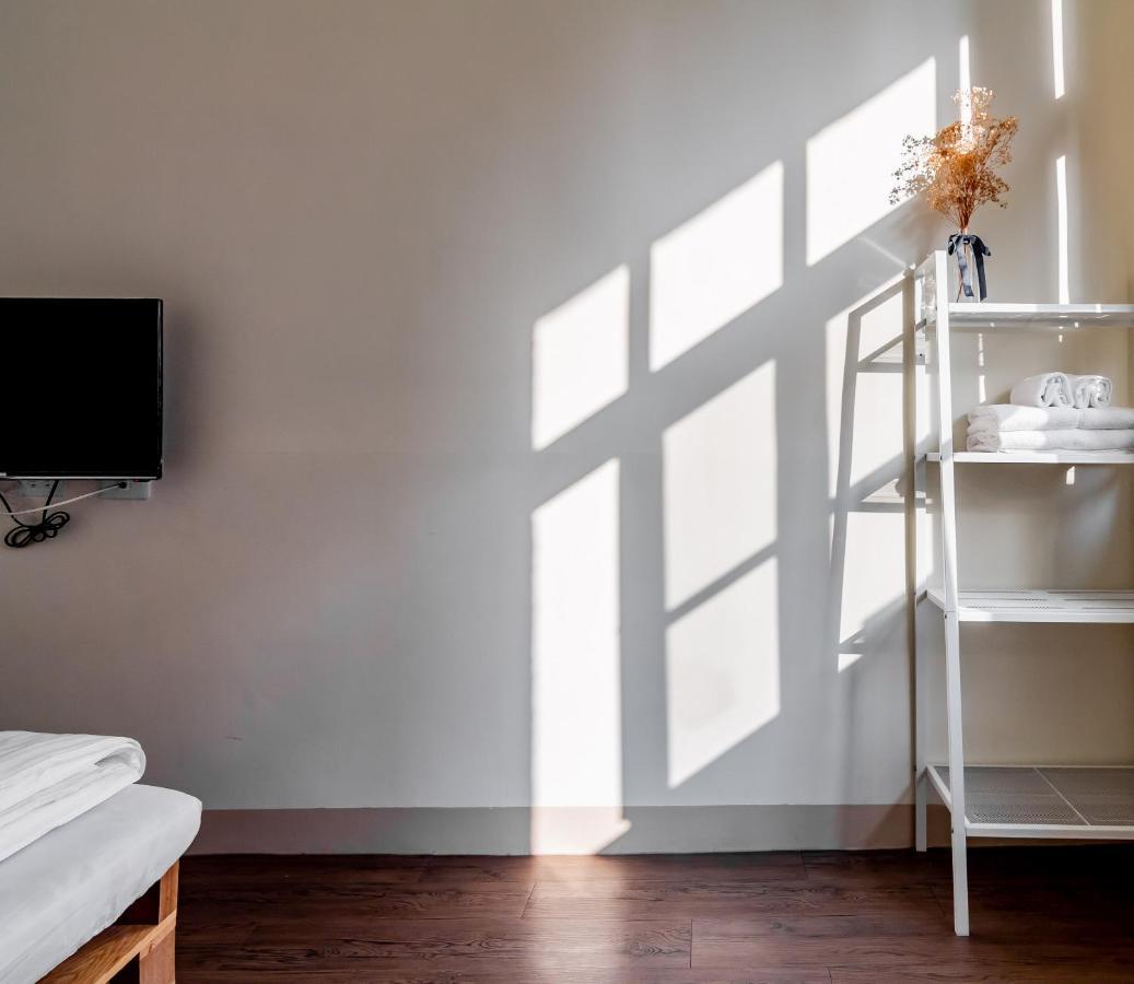 Discover Kh Apartment Каосюн Екстериор снимка